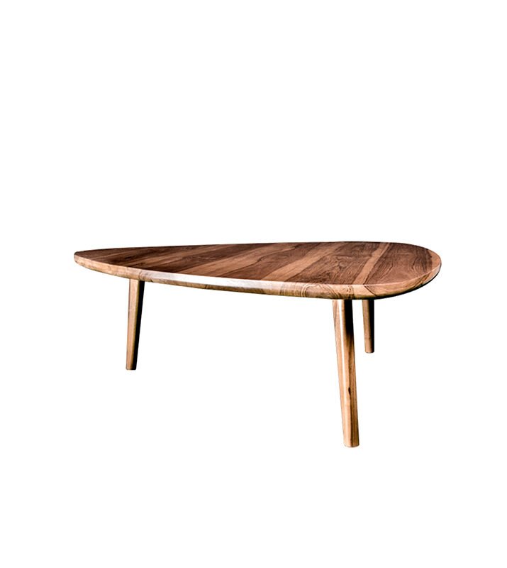 Mesa hecha en madera solida